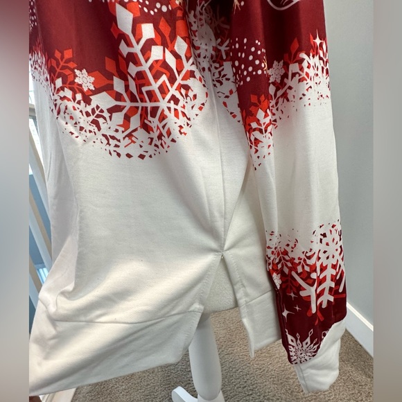 NEW Women’s M Red White 1/2 Zip Stand Collar Snow Holiday Christmas Sweatshirt - Picture 12 of 14